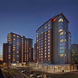 https://hampton-inn-by-hilton-halifax-downtown.halifax-hotels.org